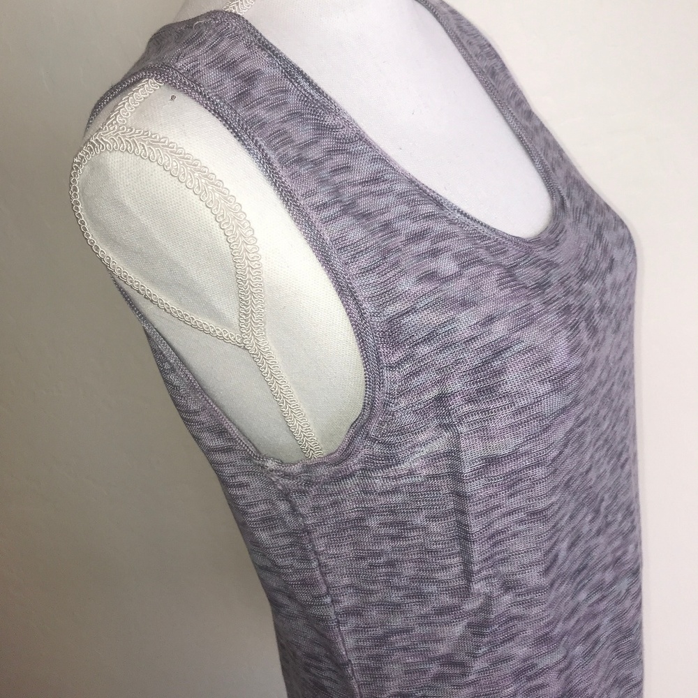 JH Collectibles Sleeveless Knit T shirt